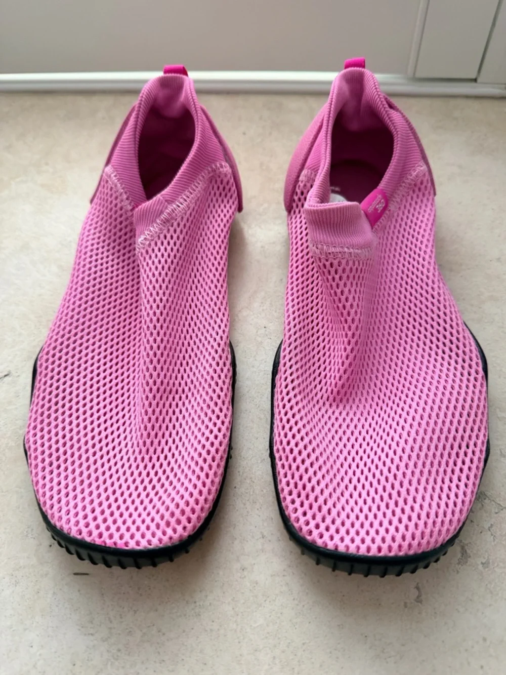 Nike Aquasock 360 Pink Mesh Slip-On Water Shoe with Black Sole